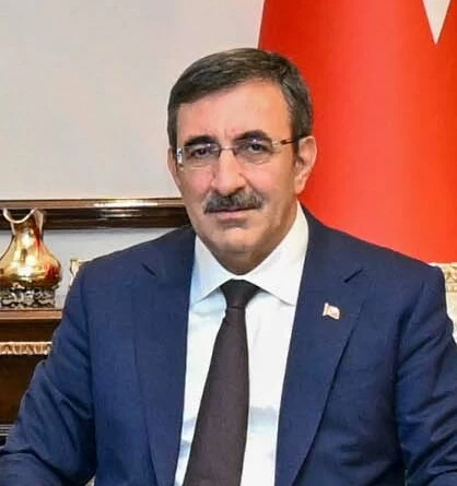 İran Cumhurbaşkanı Reisi'nin cenaze törenine Türkiye'den iki isim katılacak