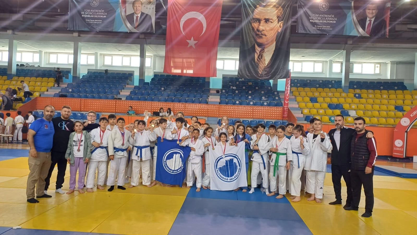 Süper Minikler İç Anadolu Bölge Judo Şampiyonası'nda Altındağlı judocular şampiyon oldu