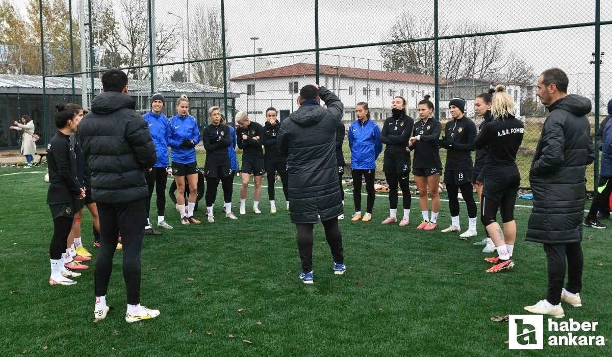 Şampiyon FOMGETLİ futbolculardan Başkentli taraftara bizleri yalnız bırakmayın çağrısı!