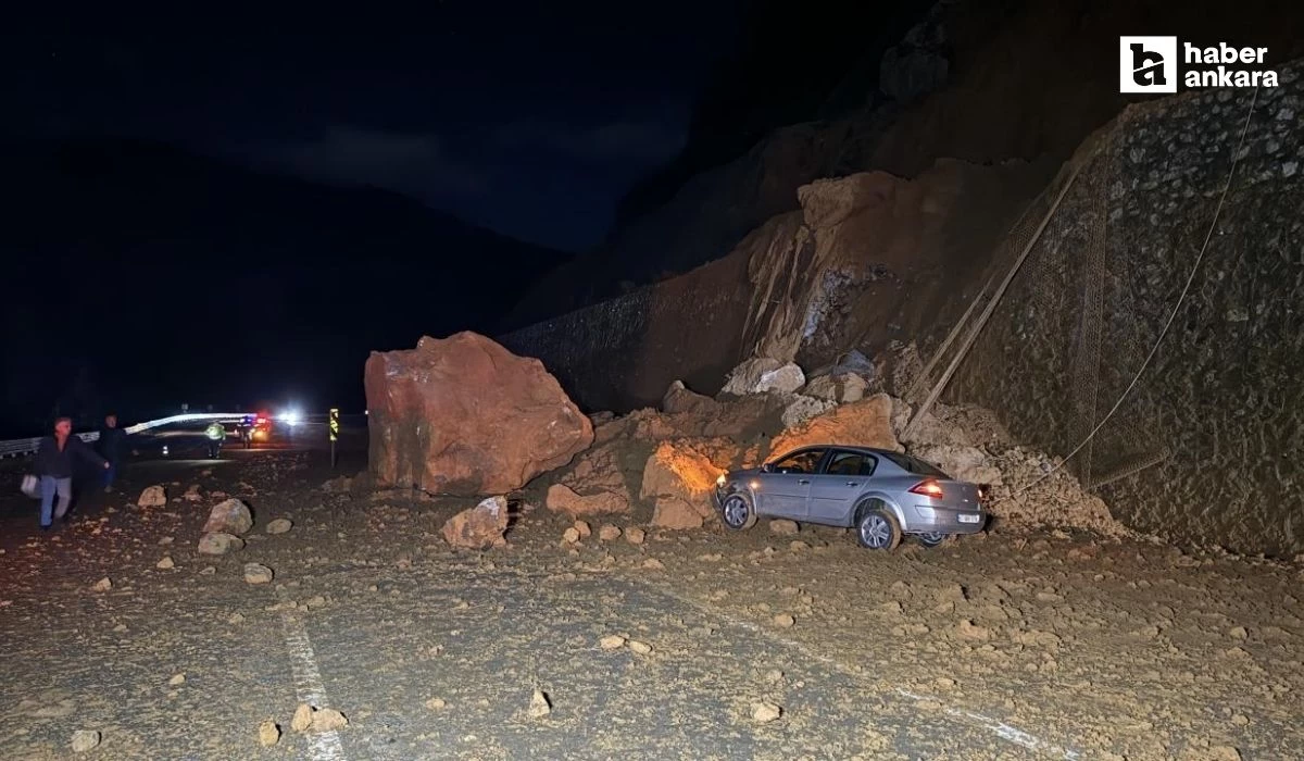 Zonguldak-Ankara kara yolunda meydana gelen heyelan ulaşımı aksattı!