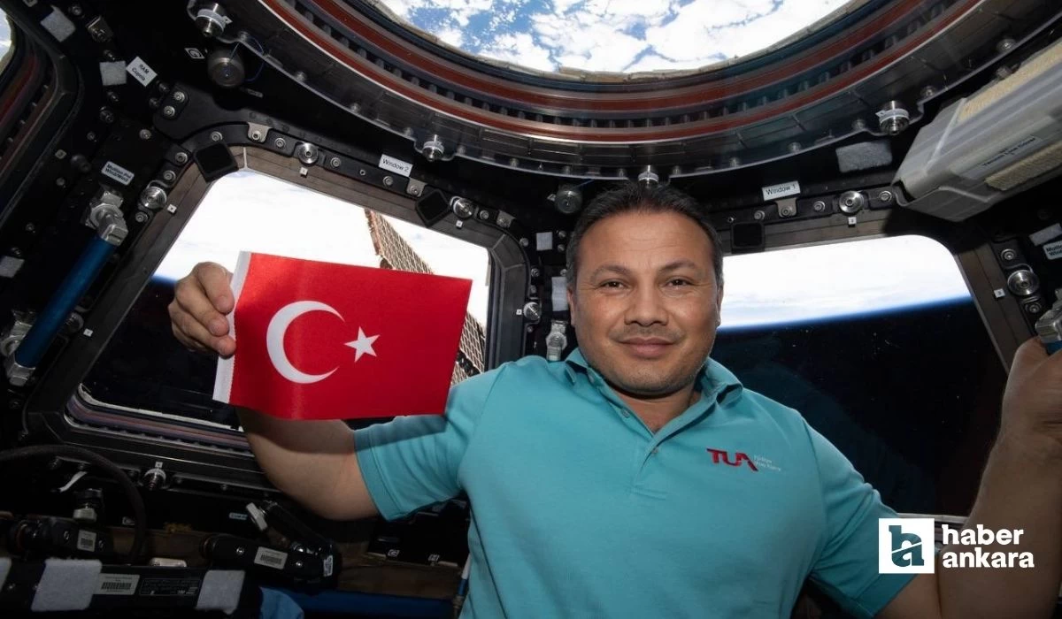 İlk Türk Astronotu Alper Gezeravcı için uzayda veda töreni düzenlendi