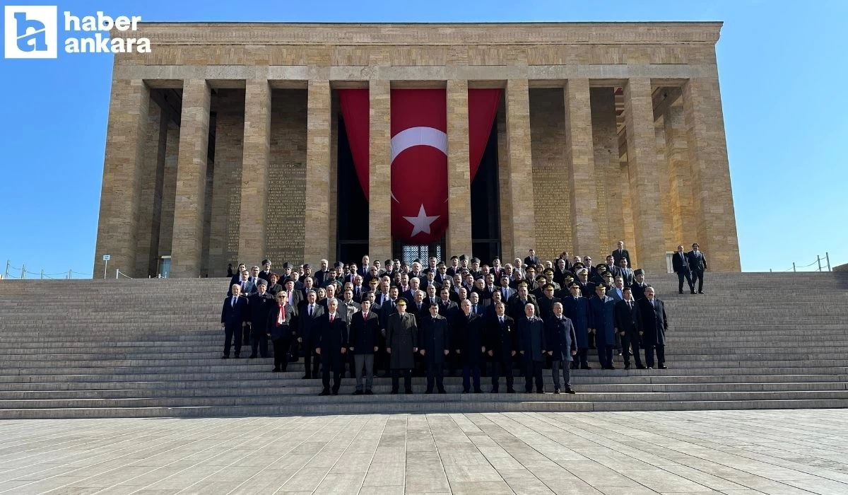 Ankara Valiliği'nden 18 Mart Çanakkale Zaferi nedeniyle Anıtkabir'de tören!