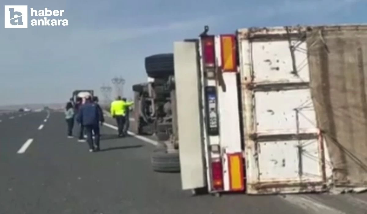 Ankara'da kamyon devrilmesi sonucu 1 kişi yaralandı!