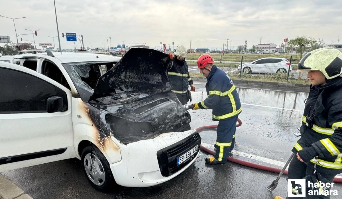 Aksaray’da hafif ticari araç alev alev yandı