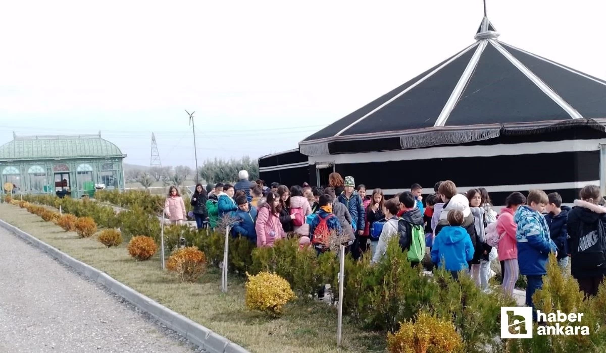 Sincan Belediyesi Eko Çiftliği öğrencilere geri dönüşüm bilinci aşılıyor