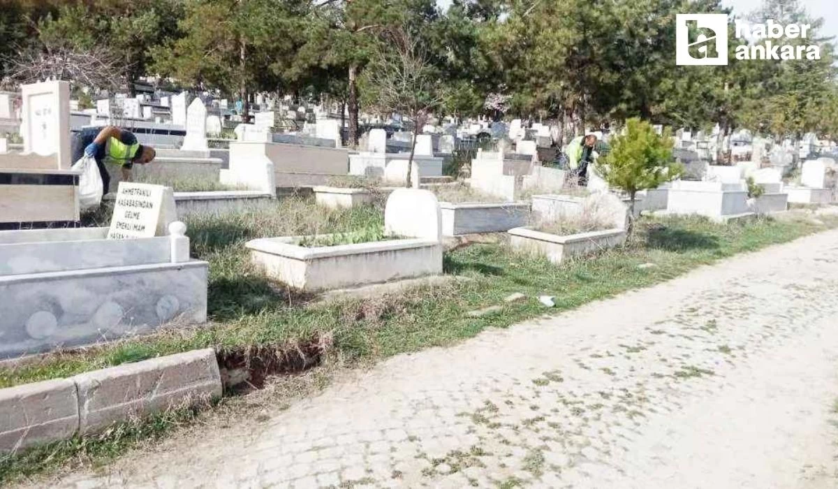 Yozgat  Sorgun'da şehit mezarlarının bakımı ve temizliği yapıldı
