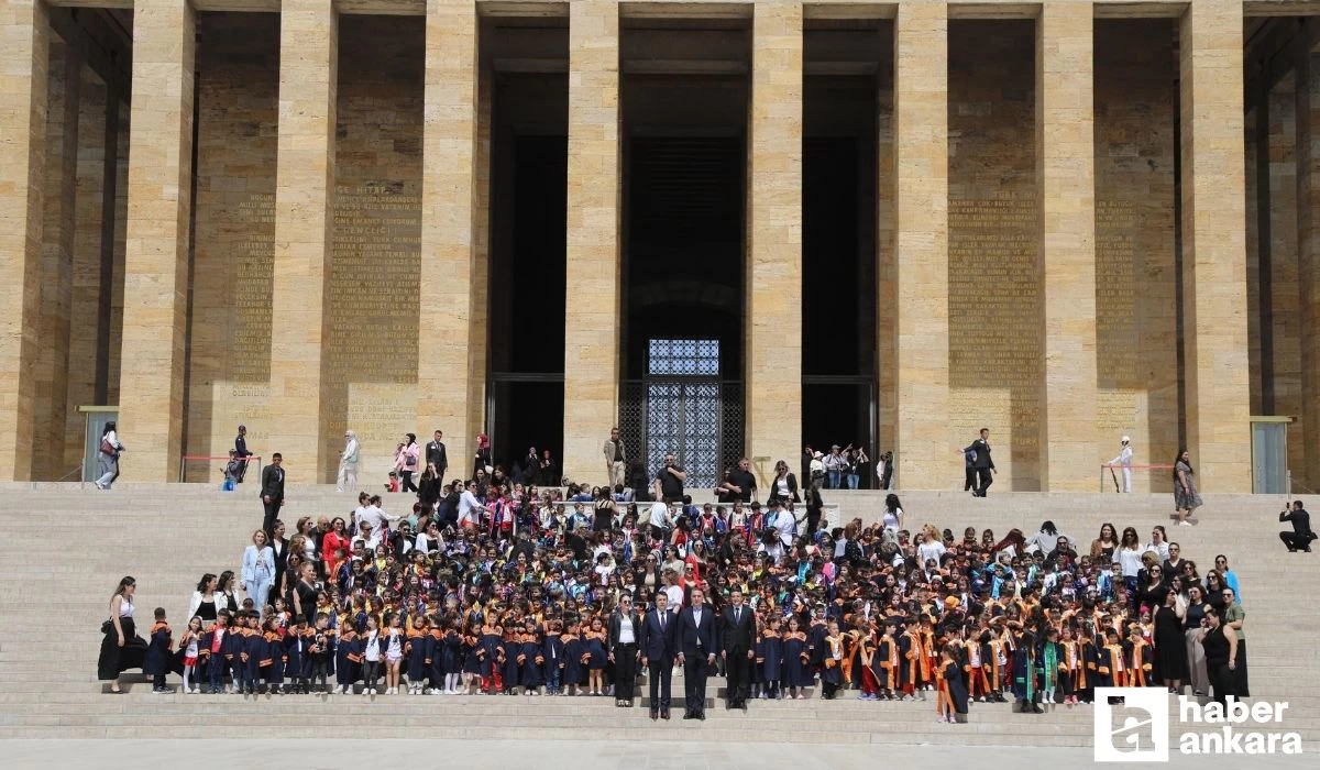 Çankaya Belediyesi Gündüz Bakımevleri öğrencileri Anıtkabir’i ziyaret etti